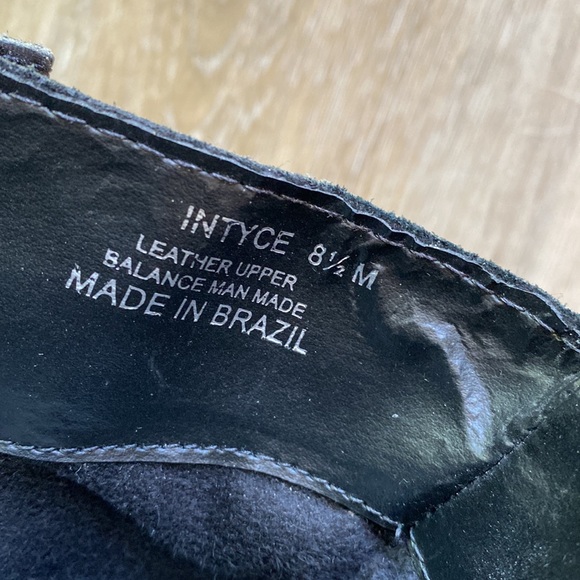 Absolutely Gorgeous Soft Buttery Black Leather Wedged Boots w/ADJUSTABLE Buckle - Picture 9 of 9